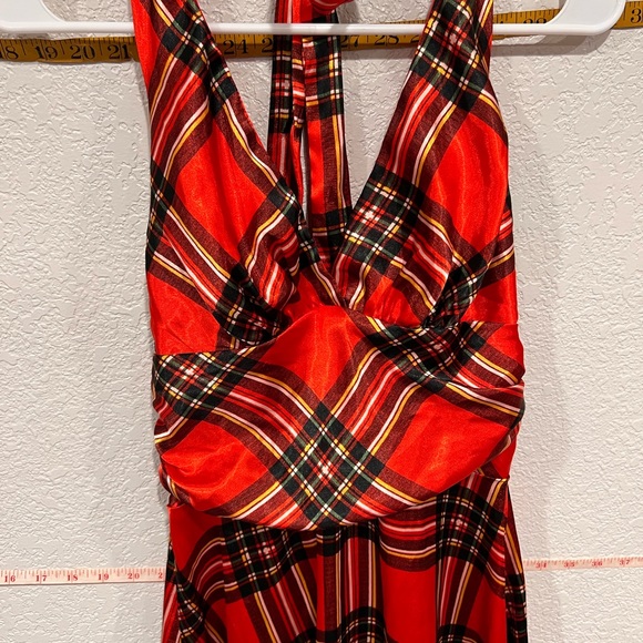 Dress - Picture 2 of 5